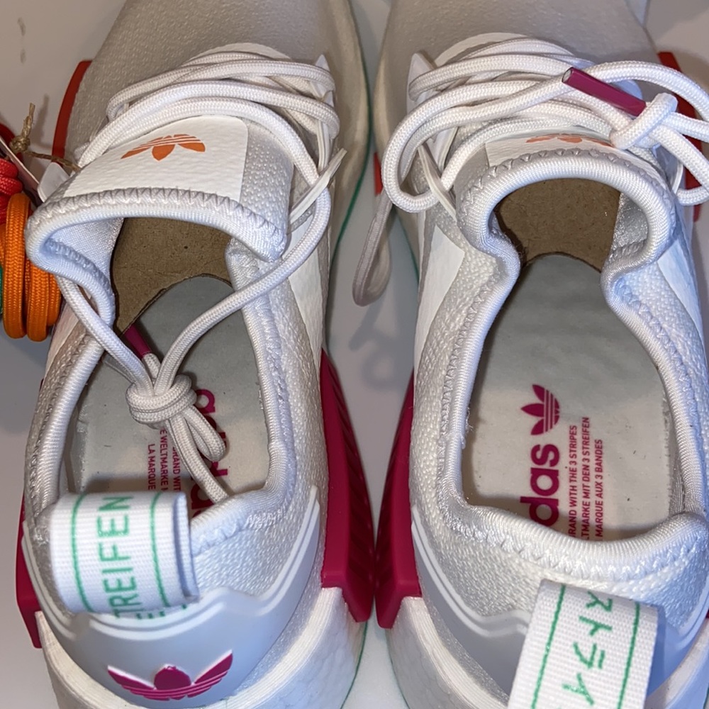 adidas Originals Women's NMD_r1's sneaker - Picture 8 of 12